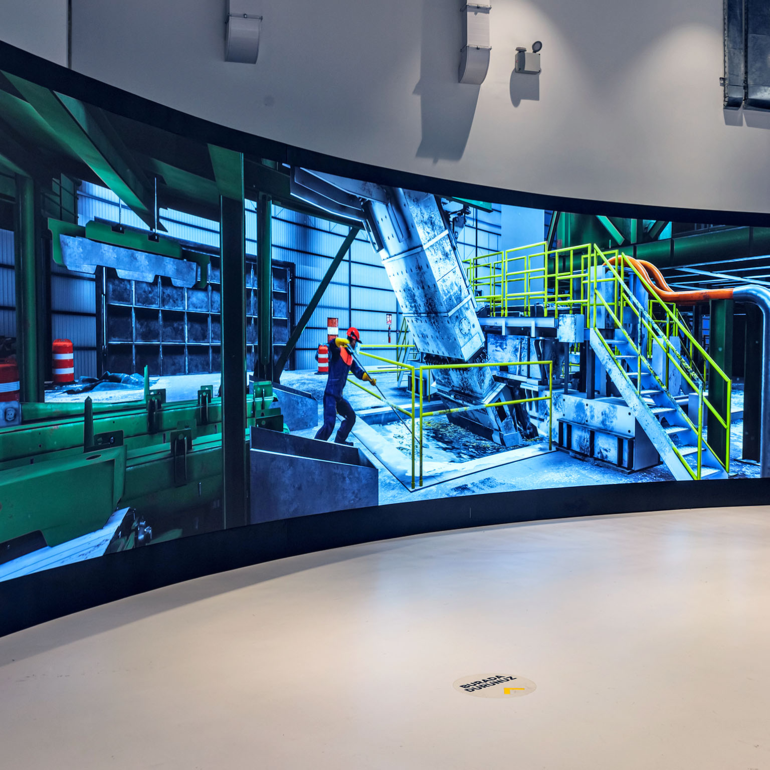 Digital manufacturing hub