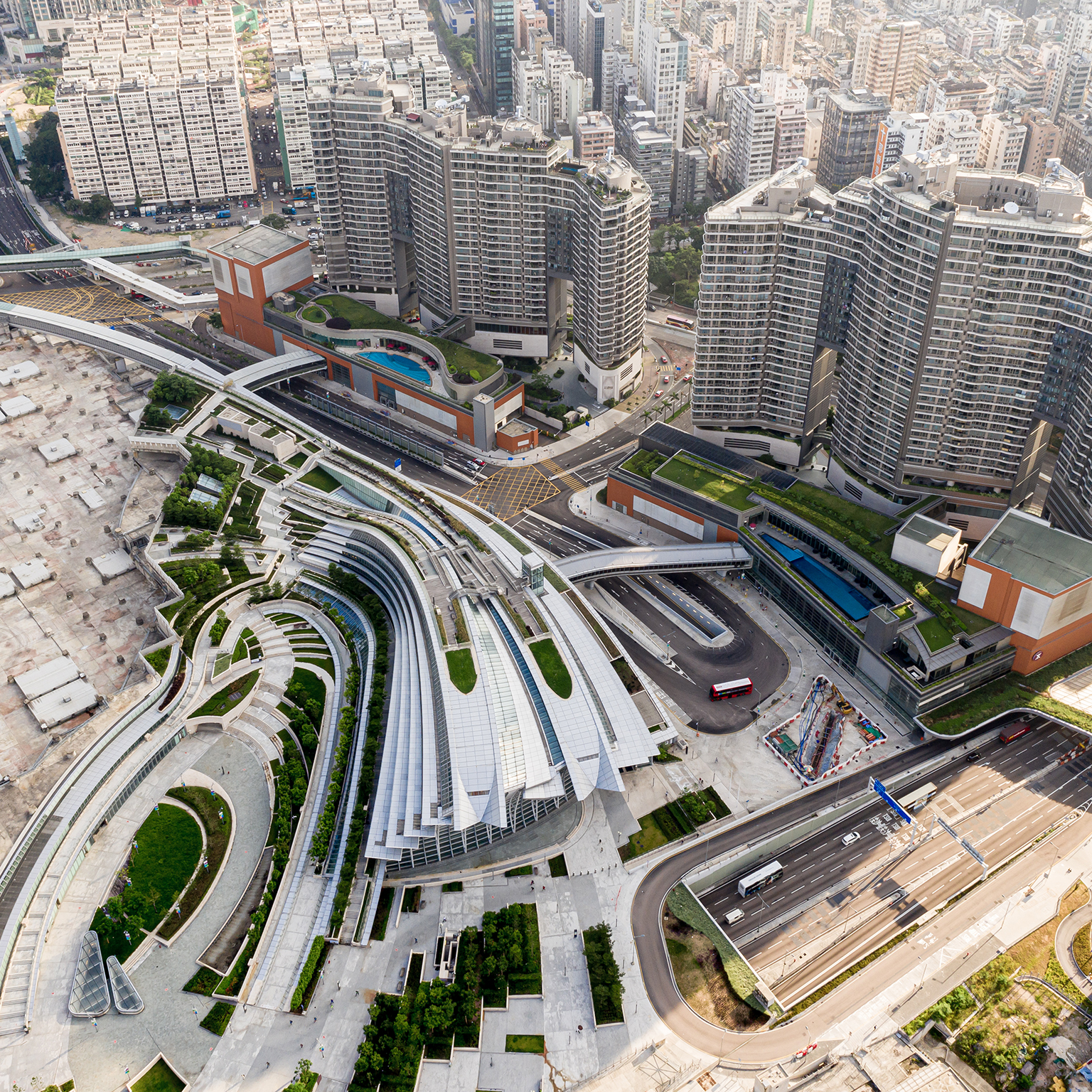 Perspectives on optimizing project performance in rail