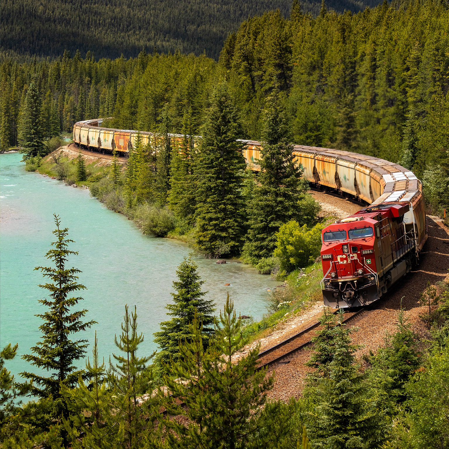 freight train coming around curve