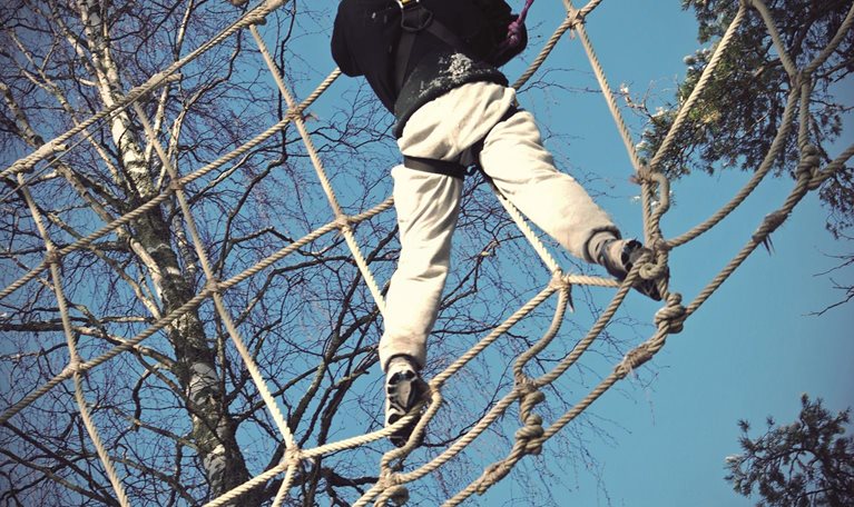 Image_20150723_low_cost_high_stakes_opp_comp_000004668628