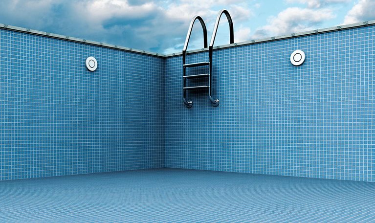 Empty pool
