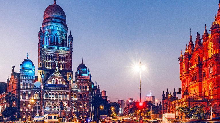 Long exposure shot of Municipal Corporation Building in Mumbai at dusk