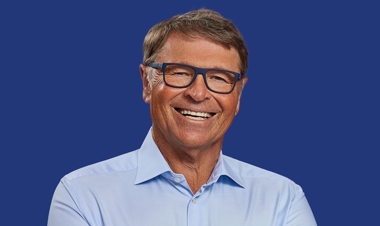 Smiling portrait of David Novak, former Yum! Brands CEO