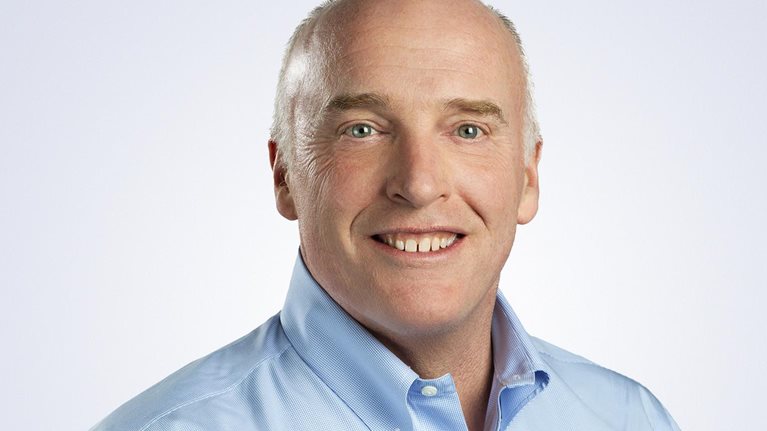 Headshot of Rob Cross