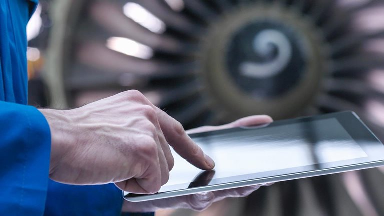 Five keys to digitizing aerospace and defense companies