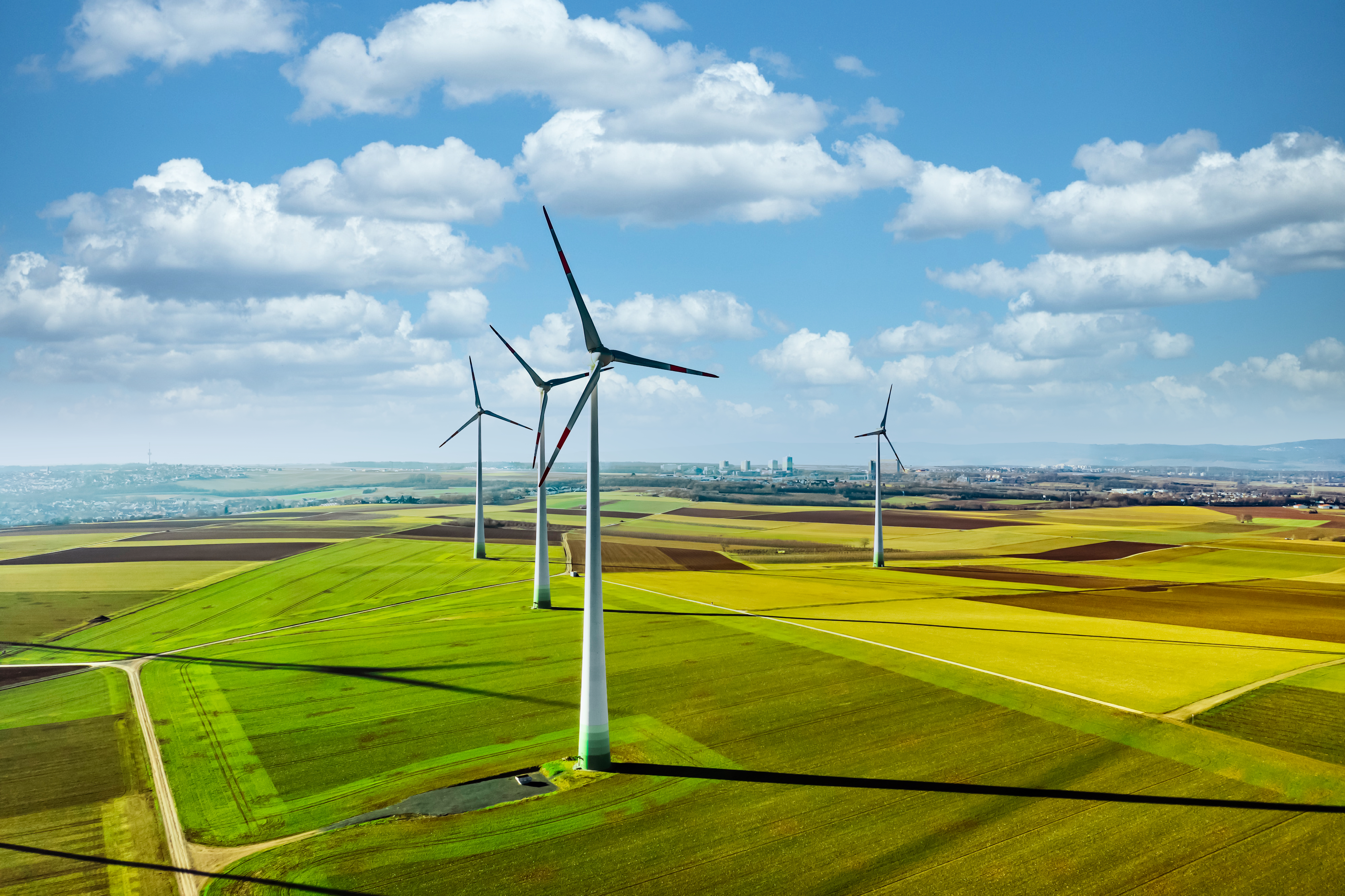 Mitigating price volatility: How flexible assets can strengthen renewable portfolios