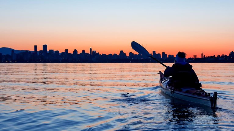 Sunrise Kayaking in Vancouver