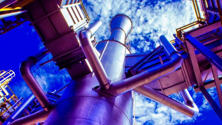 Billion dollar digital oil_1536x1536_200_offset_Standard