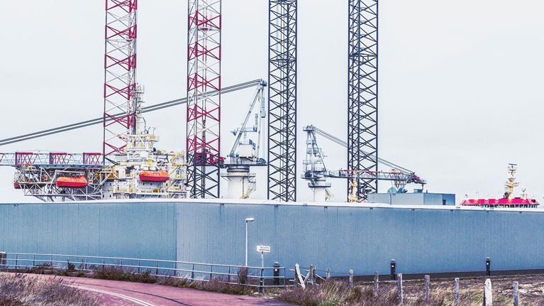 How the oil and gas industry can improve capital-project performance