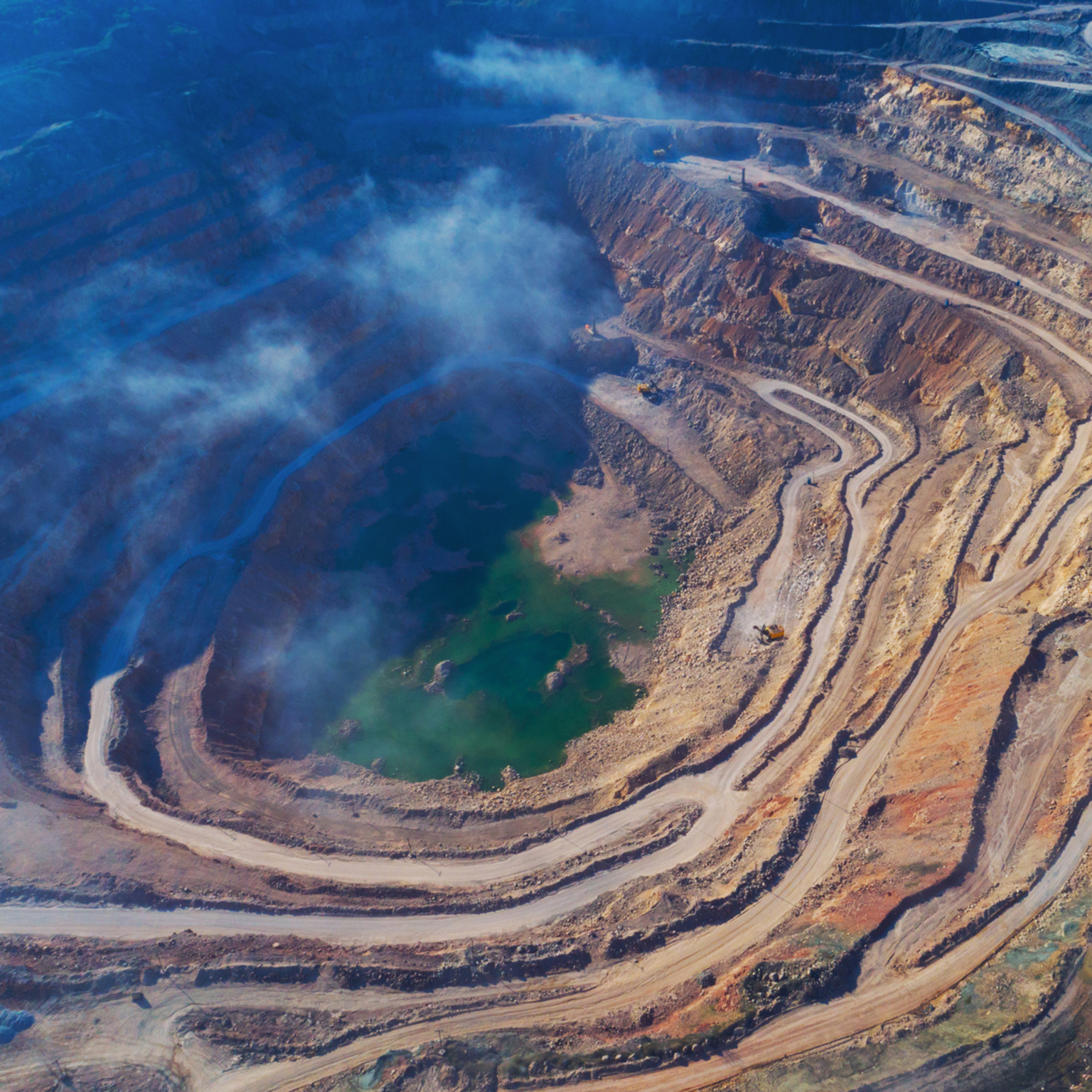 Metal mining constraints on the electric mobility horizon