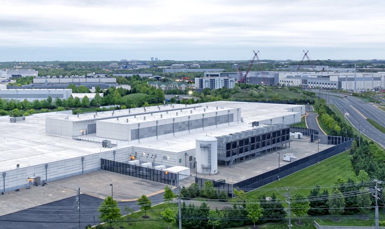 Aerial view of a data center in Ashburn, Virginia.