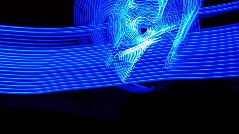 Reinventing telco networks: Five elements of a successful transformation